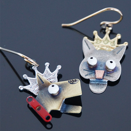 Chickenscratch Earrings Reigning Cats and Dogs JE3551