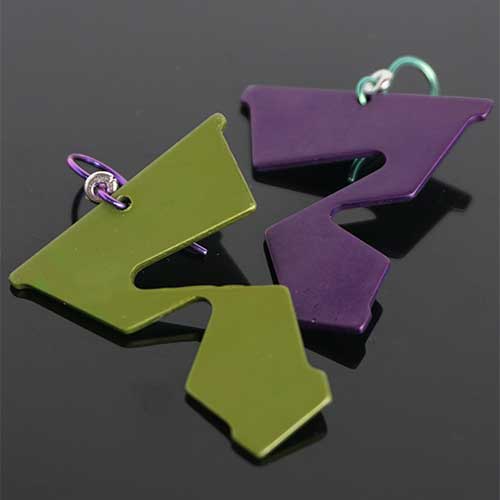 Q3 Art Zoom Earrings JE3844
