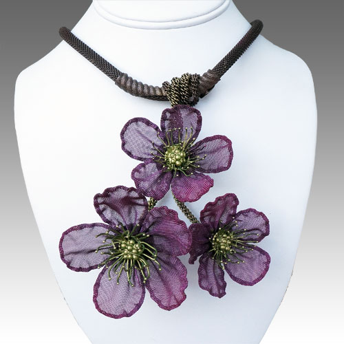 Cavender Necklace Cherry Blossom Cluster JN1549
