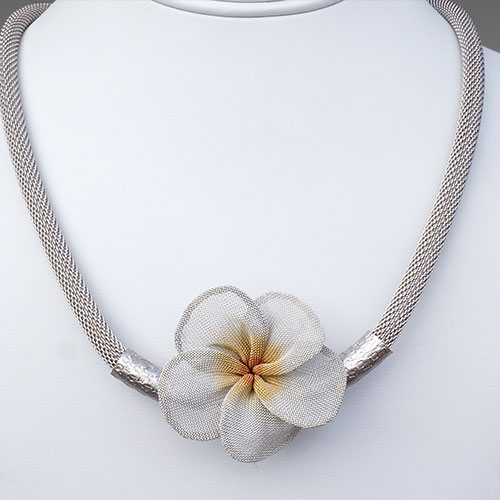 Cavender Necklace Plumeria Blossom JN1608